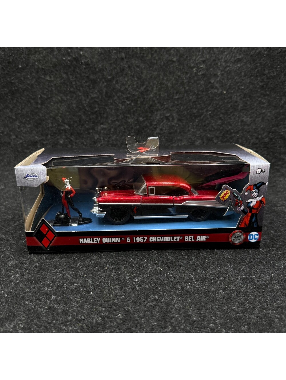 JADA TOYS | 1957 Chevrolet Bel Air with HARLEY QUINN Figure | 1/32 | NEW